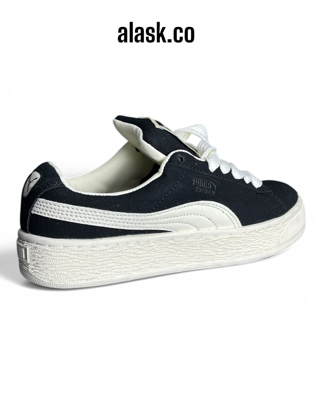 P U M A SUEDE HOMBRE N/B